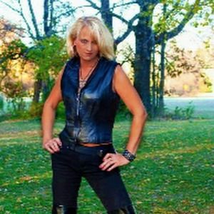 Meet your Posher, Ski